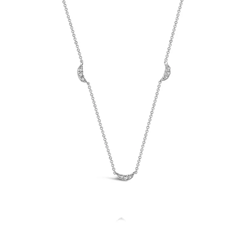 18k Gold Moon Shape Diamond Necklace / Choker