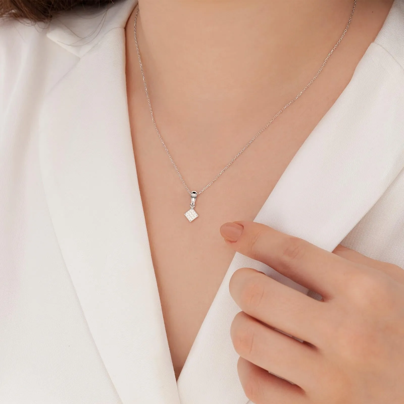 Sparkling Rhombus Diamond Pendant